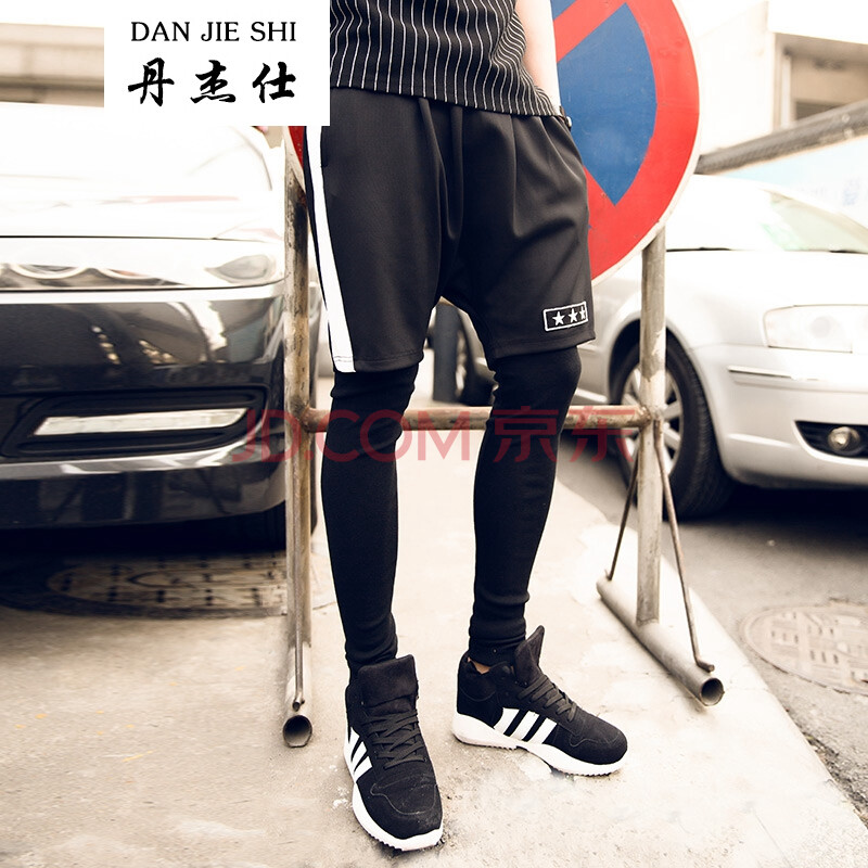 一个男生穿打底裤好看?