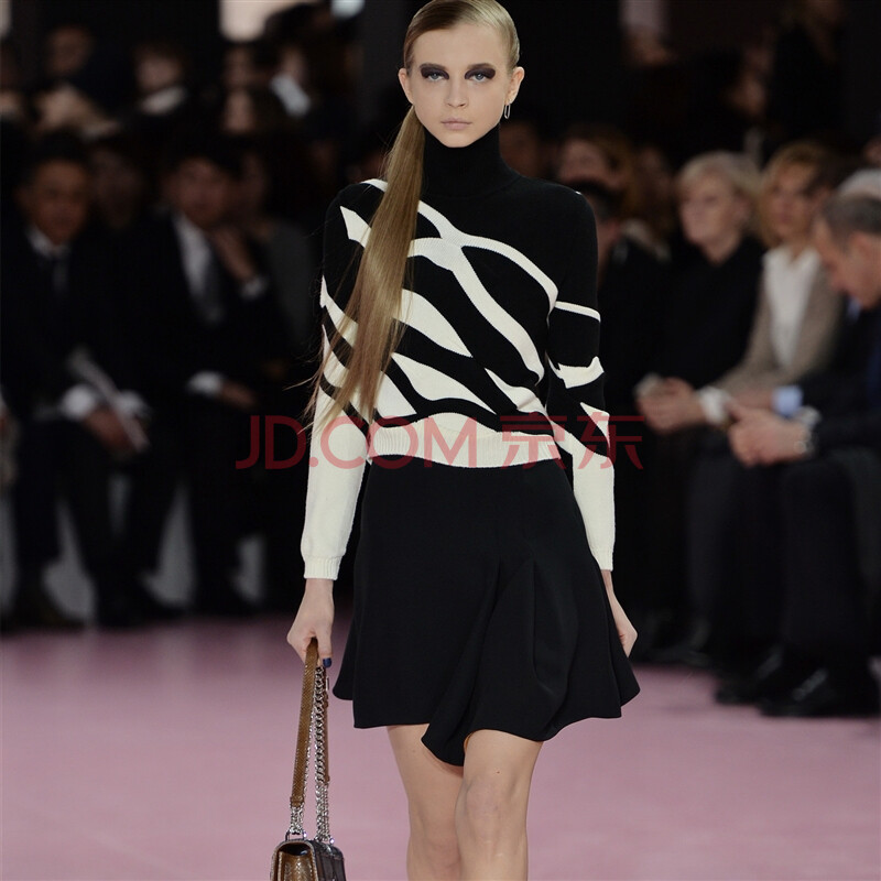 冬女装套装裙哪里买卖比较好的 女装冬套装裙