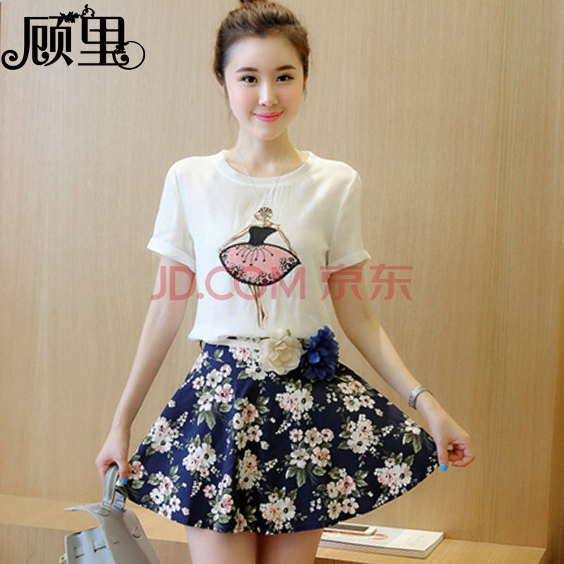 碎花半身裙配什么上衣最漂亮