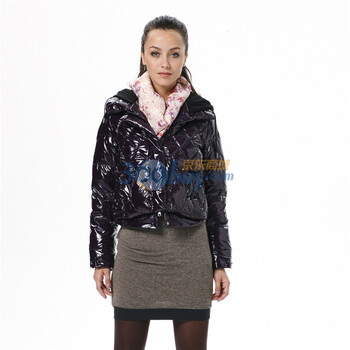 波司登 2011新款 羽绒服 女时尚亮面休闲短款 BR2204 紫色 185/104A(XXXL)