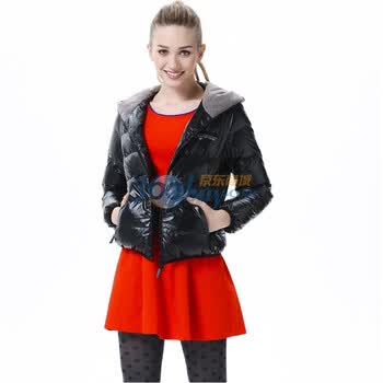 波司登 2011新款 羽绒服 女连帽拉链短面包 BR2210 黑色 185/104A(XXXL)
