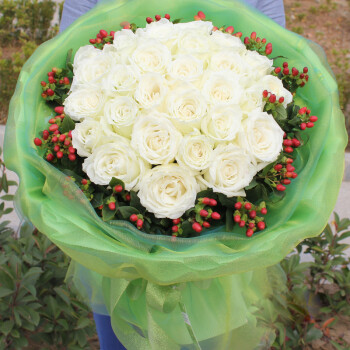 33朵白玫瑰生日鲜花速递全国上海鲜花武汉北
