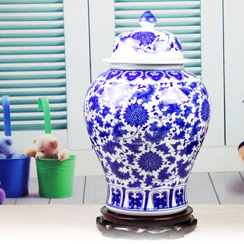 欢畅 景德镇陶瓷 青花缠枝鱼尾花瓶  家居工艺品摆件 装饰摆件 家居花瓶摆件aj262 将军罐