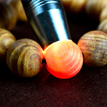 帝王龙血木手串男士牌子好不好 血龙木手串批