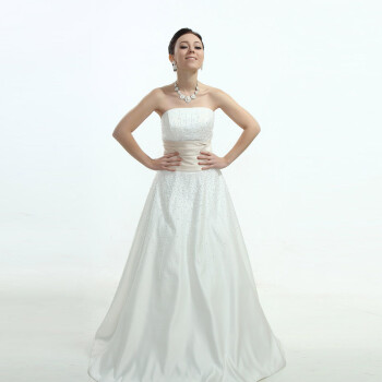 珍珠抹胸婚纱(2)