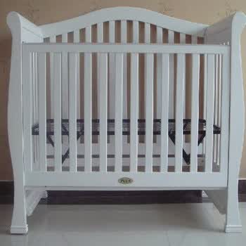 悠悠娃　FreeBaby JHYYW-4599多功能实木高级婴儿床