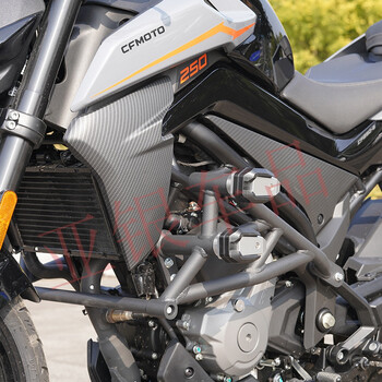 适用于春风nk250护杠cf250nk防摔杠摩托车改装特技保险杠竞技杠黑色杠