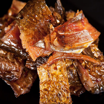 金丹酱香鱼酱板鱼块香辣即食鱼肉熟食鱼排湖南特产卤味零食品120g酱香