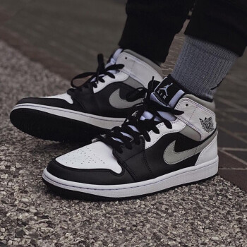 ͿˣNIKEAir Jordan aj1ЬŮ¿и߰ĥ˶Ь 554725/554724-073ڰ׻ 37.5