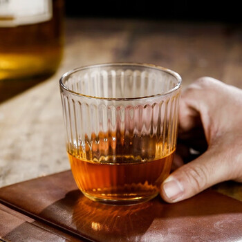 迎满鑫 竖纹玻璃茶杯办公室家用喝茶杯餐厅小酒杯 竖纹烧酒杯1个日用百货类商品-全利兔-实时优惠快报