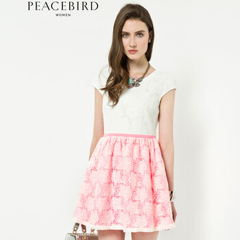 太平鸟女装2016春装蕾丝连衣裙A3FA41A03 粉