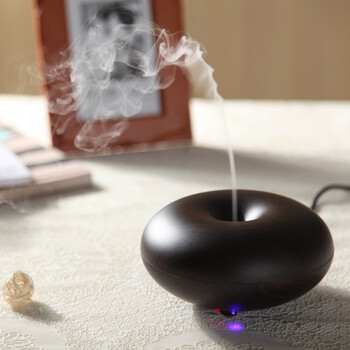 
                                        GXDiffuser 香薰加湿器  办公室家用迷你静音香薰机 净化空气加湿器 浅木色                
