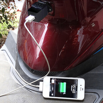 莱维 电动车手机充电器 30V80V电瓶车转换USB充电宝5V1A  T 配件/电动车专用手机充电器