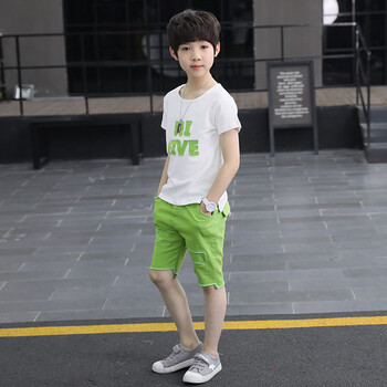 快满13岁的女孩身高155cm,算矮吗?
