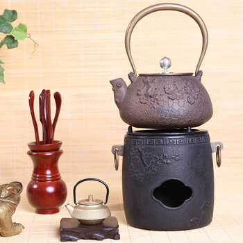 女子意外发现48颗金珠火炉灰烬中重获宝贵手链