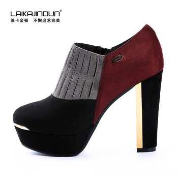 2014＾¿޽ʿŮ߸Ь״ָʱк泱ŮЬ A1531ƺ 35