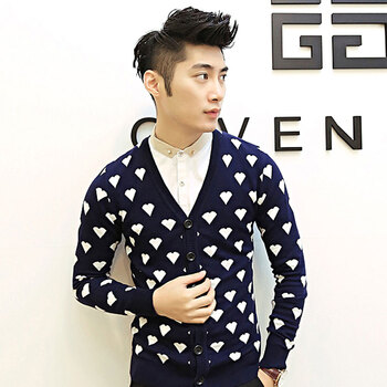 DW 男士韩版修身爱心V领针织衫秋<em>冬季男装休</em>
