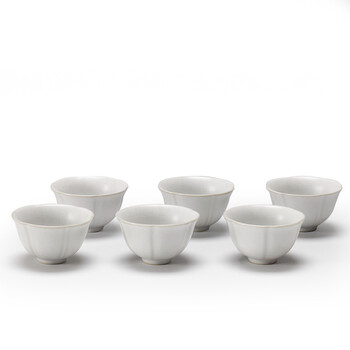 
                                        东道 礼盒 汝窑功夫茶具 中葵饮杯组6入景德镇开片陶瓷品杯40ml茶杯 送礼佳品 粉青色                