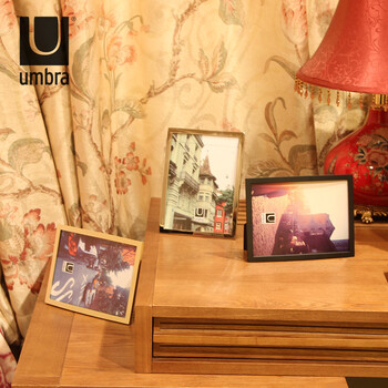 
                                        Umbra 金属相框摆台照片摆件进口相框挂墙 铬色 8x10寸                
