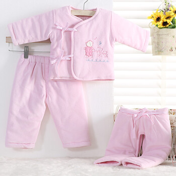 新生儿衣服买52还是66-新生儿护脐带要买吗,新