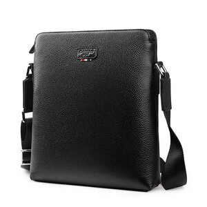 双重优惠： 69.5元  卡帝乐鳄鱼（CARTELO） 头层牛皮时尚休闲包