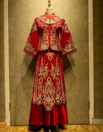 秀禾服2018新款复古龙凤褂嫁衣古装结婚礼服中式婚纱新娘敬酒服夏