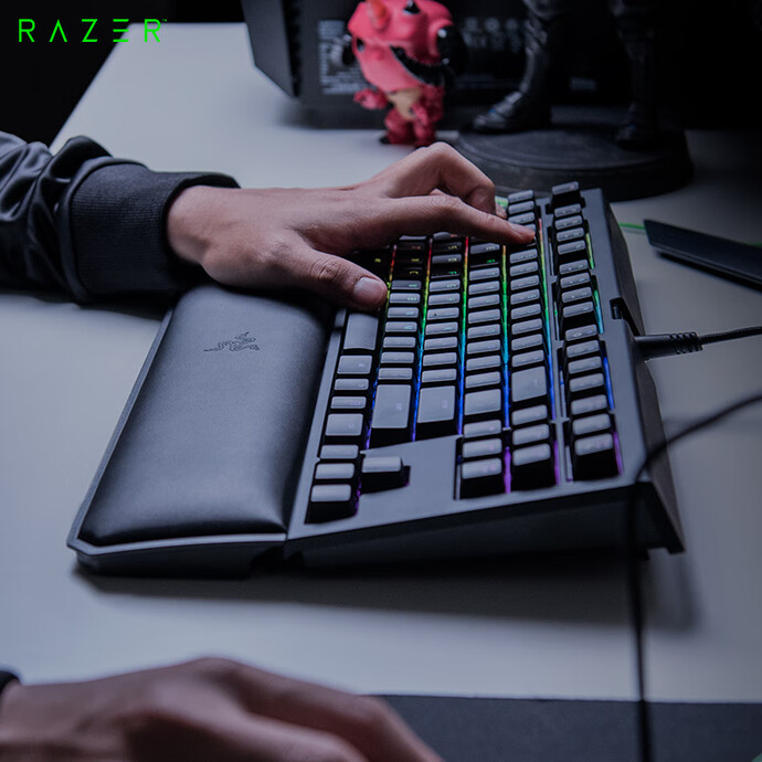 Razer 雷蛇 BlackWidow TE Chroma v2 黑寡妇蜘蛛竞技幻彩版V2 机械键盘 绿轴 游戏键盘 5折.99 海淘转运到手约￥616