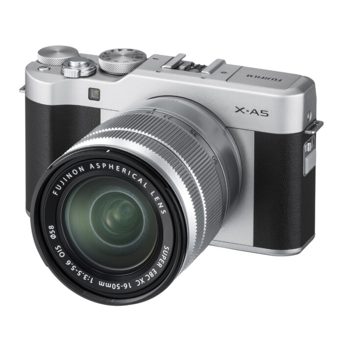 FUJIFILM 富士 X-A5 无反相机套机 银黑色 16-50mm镜头 ￥2749闪购 附赠相机包+腕带