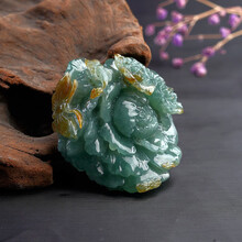 翡翠牡丹花吊坠