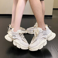 歐邁捷（OUMAIJIE）新款情侶鞋子男女板鞋百搭運(yùn)動(dòng)鞋情侶鞋ins鞋學(xué)生潮流透氣老爹鞋 米色男女皮面鞋A18 40  運(yùn)動(dòng)碼