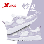 特步（XTEP）女鞋新品運(yùn)動(dòng)鞋子女春夏季跑步鞋女厚底防水皮面休閑鞋老爹鞋女 帆白/白藤紫 35