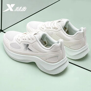 特步氣墊減震運(yùn)動(dòng)鞋網(wǎng)面女鞋2024新款透氣春秋流行鞋子輕便百搭跑鞋女 帆白/淡果綠 35