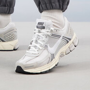耐克（NIKE）男鞋2025夏季新款ZOOM VOMERO 5運(yùn)動鞋跑步鞋F(xiàn)B9149 HF0731-007 41
