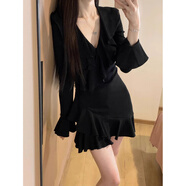 尤柯鳥(niǎo)（yoekbird）純欲風(fēng)辣妹性感V領(lǐng)針織連衣裙女春秋新款荷葉邊喇叭袖修身小黑裙 黑色短裙【版】 M【韓劇穿搭/秋裝搭配微胖/氣質(zhì)/