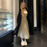 燁聆微胖女裝顯瘦套裝胖子穿搭一整套女冬季大碼胖妹妹200斤秋裝高端 黑色開(kāi)衫+白色連衣裙 兩件套 XL 建議120-140斤