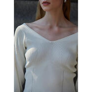 索維格 法式針織衫女2023年春季新款設計感別致質(zhì)感多種穿法一字肩上衣 奶油白 S