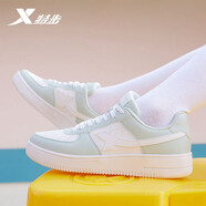 特步男鞋板鞋運動休閑鞋情侶鞋子板鞋舒適百搭旅游鞋子小白鞋 綠白【女款】 35