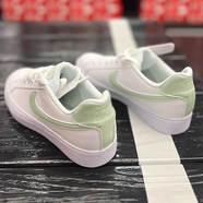 耐克（Nike）板鞋女鞋2025夏季新款時尚百搭輕便舒適透氣潮流運動鞋休閑鞋子 AO2810-111白綠 37.5