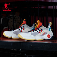 喬丹（QIAODAN）籃球鞋男運動鞋學(xué)生透氣皮革面減震耐磨戰(zhàn)靴運動籃球鞋 象牙色/銹橙色131 44
