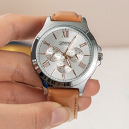 卡西歐（CASIO） 卡西歐(CASIO)手表商務(wù)男士運(yùn)動(dòng)防水三眼指針時(shí)尚石英腕表送男友 MTP-V300L-7A2