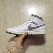 耐克（NIKE）【極速發(fā)貨】Nike Jordan 1 Retro High AJ1 男款復(fù)古鞋 554724-135  白灰 44