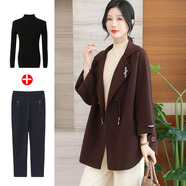 迪茸喜婆婆婚宴媽媽秋裝外套新款針織衫中老年女秋冬裝大碼毛呢子大衣 咖啡色+黑毛衣+黑褲子 4XL 推薦140-155斤（不挑膚色）