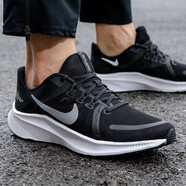 耐克（NIKE）男鞋秋新款運(yùn)動(dòng)鞋RUN SWIFT 3飛線網(wǎng)面透氣輕便緩震跑步鞋休閑鞋 DA1105-006/QUEST 4/黑白 44