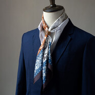 綺琞（CAYSON UTANA）男士絲巾英倫小方巾襯衫領(lǐng)巾小圍巾復古絲巾扣 佩斯利紋 咖啡白配色