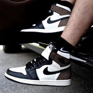 耐克（NIKE）男女鞋AJ1  AIR JORDAN 1 MID籃球運動(dòng)鞋 555088-575441-105 黑摩卡 40.5