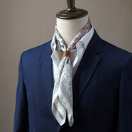 綺琞（CAYSON UTANA）男士絲巾英倫小方巾襯衫領(lǐng)巾小圍巾復古絲巾扣 佩斯利紋 杏白配色