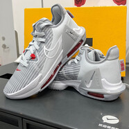 耐克（NIKE）男鞋春季新款運動鞋Lebron Witness 6詹姆斯6氣墊緩震實戰(zhàn)籃球鞋 DC8994-003/灰紅 40