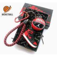 牧王星NBA球星原創(chuàng  )籃球AJ球鞋創(chuàng  )意鑰匙扣科比庫里詹姆斯背包掛件禮物 喬丹球+紅鞋+鎢鋼繩（禮盒）