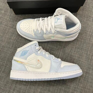 耐克（NIKE）【極速發(fā)貨】 Air Jordan 1 mid 青少年/女子中邦休閑籃球鞋   FQ9117-400 白藍鐳射 37.5