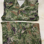 新款迷彩服新軍訓(xùn)服正版原廠套裝服飾訓(xùn)練服演出服戶外工作服男裝 新款綠色夏（衣＋褲） 160 84-88
